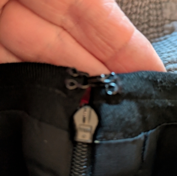 Liz Claiborne Wool Pencil Skirt sz 10 - Picture 10 of 13